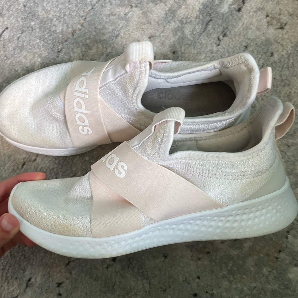 Adidas pure motion adapt shoes!